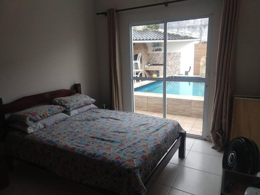 Casa Em Itanhaem Com 2 Quartos Garagem P 2 Carros, Churrasqueira, Piscina 200 M Da Praia المظهر الخارجي الصورة
